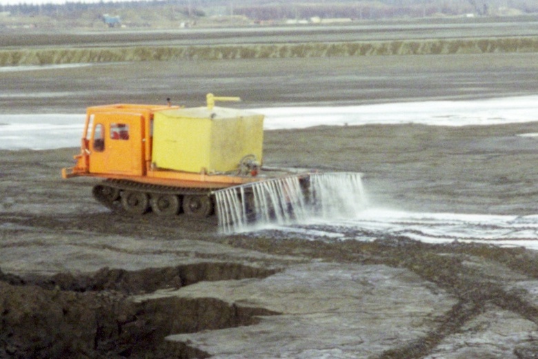 Curbing Fugitive Dust Problems at a Canadian Mine Disposal Site