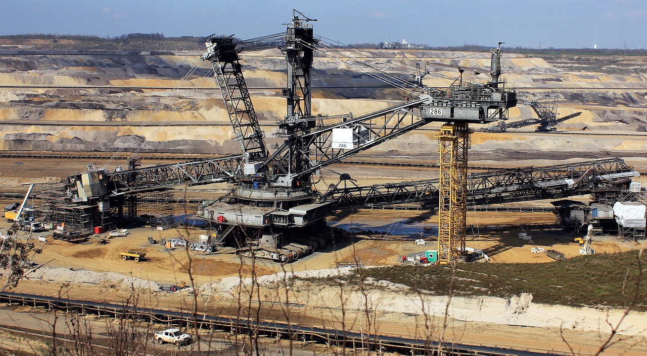 open-pit-mining-1327116_1280-1.jpg