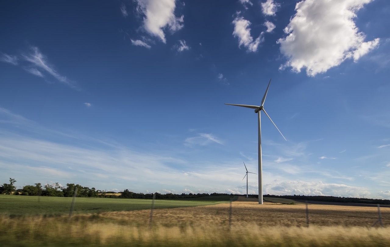 Microsoft Keeps Data Centers Running with Wind Power